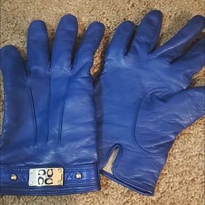 Coach gloves